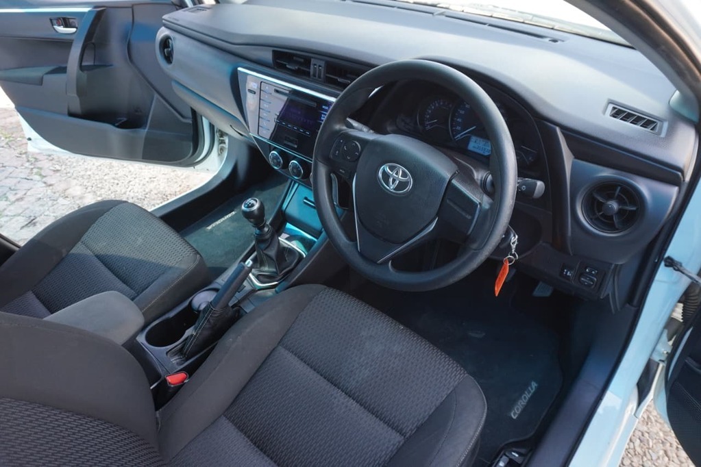 2018 TOYOTA COROLLA, White, 355723Kms, Manual, Sedan, Petrol, R149 900, Kuilsriver