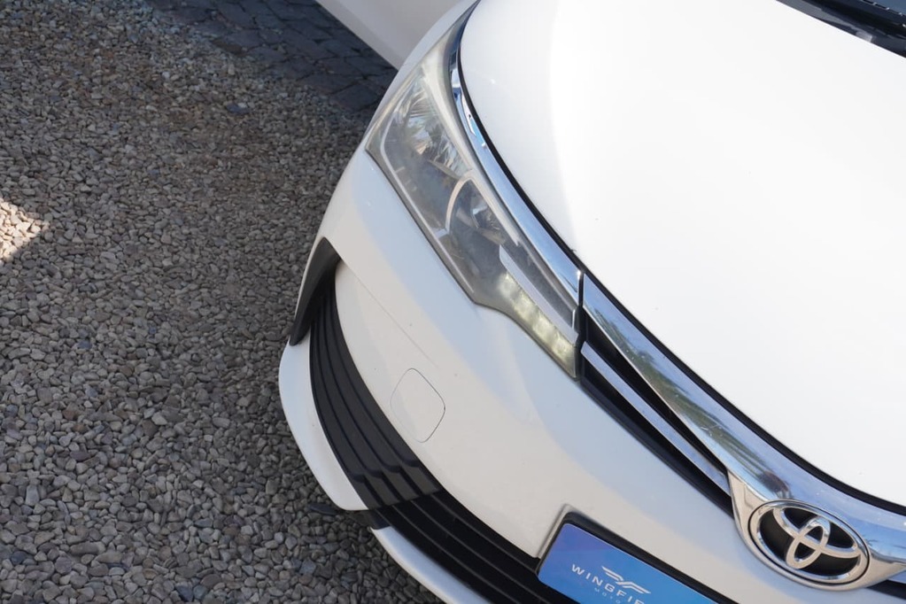 2018 TOYOTA COROLLA, White, 355723Kms, Manual, Sedan, Petrol, R149 900, Kuilsriver