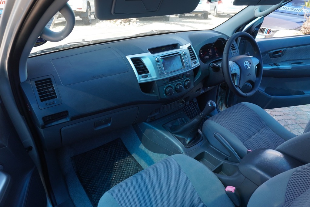 2012 TOYOTA HI-LUX, Gold, 288669Kms, Manual, Bakkie Single Cab, Diesel, R229 900, Wingfield Motors Kuilsriver