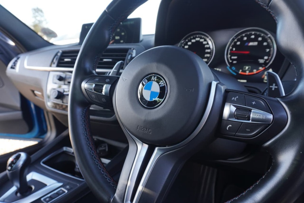 2022 BMW 2 SERIES, Blue metallic, 26598Kms, Automatic, Coupe, Petrol, R1 100 000, Kuilsriver