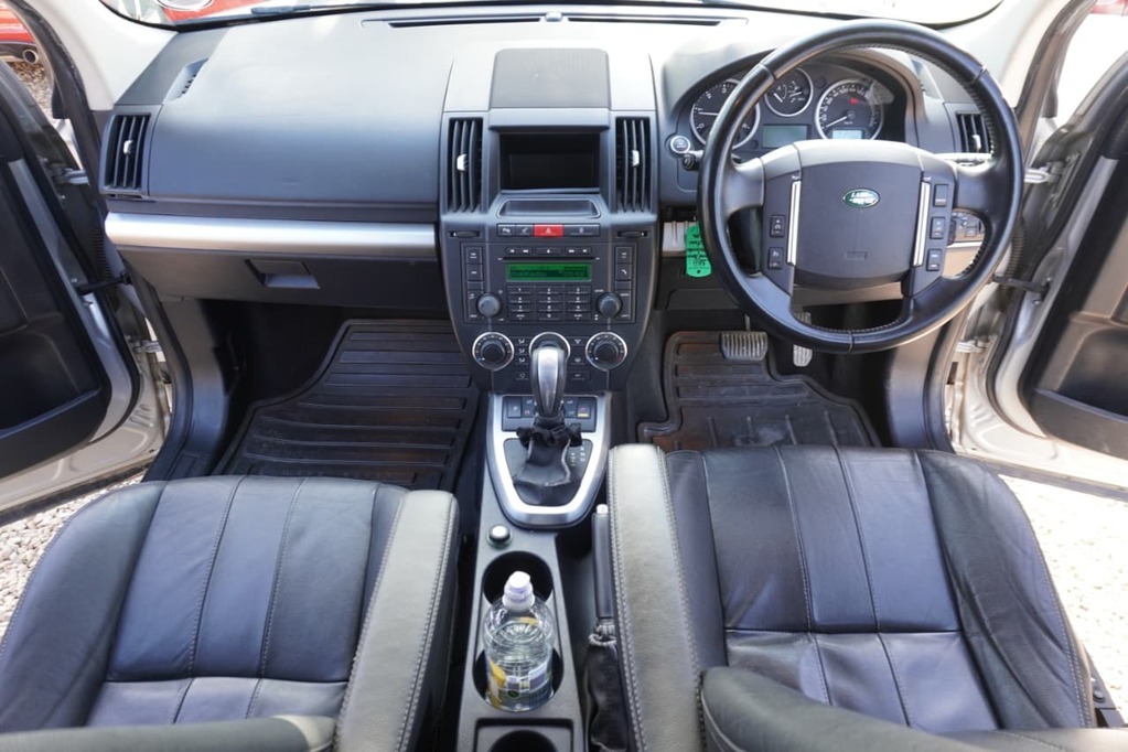 2011 LAND ROVER FREELANDER, Silver, 224000Kms, Automatic, SUV, Diesel, R139 900, Wingfield Motors Kuilsriver