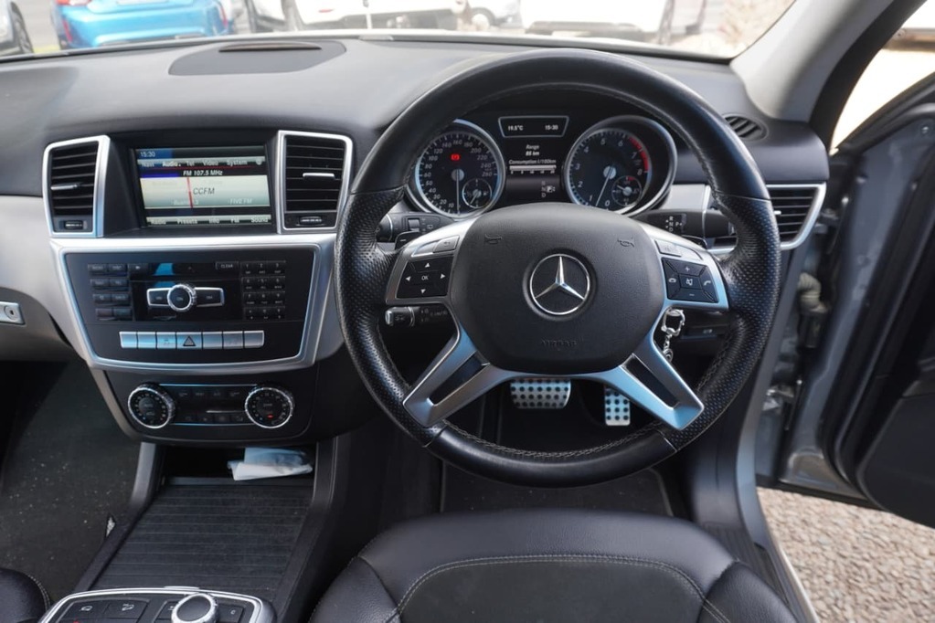 2013 MERCEDES-BENZ M CLASS, Metalic grey, 77000Kms, Automatic, SUV, Petrol, R399 900, Wingfield Motors Kuilsriver