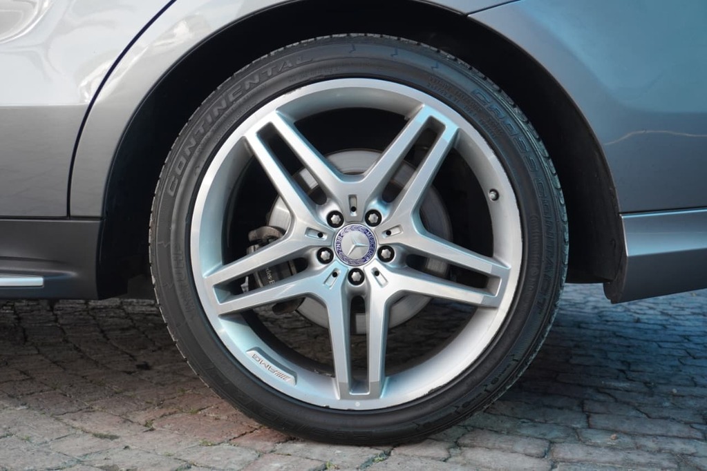 2013 MERCEDES-BENZ M CLASS, Metalic grey, 77000Kms, Automatic, SUV, Petrol, R399 900, Wingfield Motors Kuilsriver