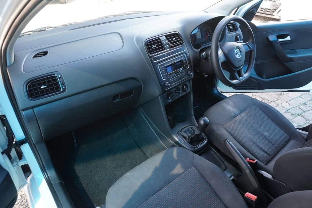 2023 VOLKSWAGEN POLO VIVO, White, 86000Kms, Manual, Hatchback, Petrol, R219 900, Kuilsriver
