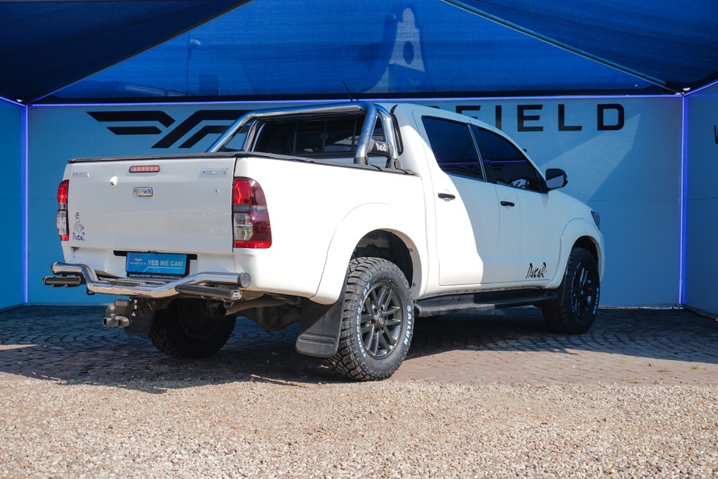 2015 TOYOTA HI-LUX, White, 331980Kms, Manual, Bakkie Double Cab, Diesel, R244 900, Wingfield Motors Kuilsriver