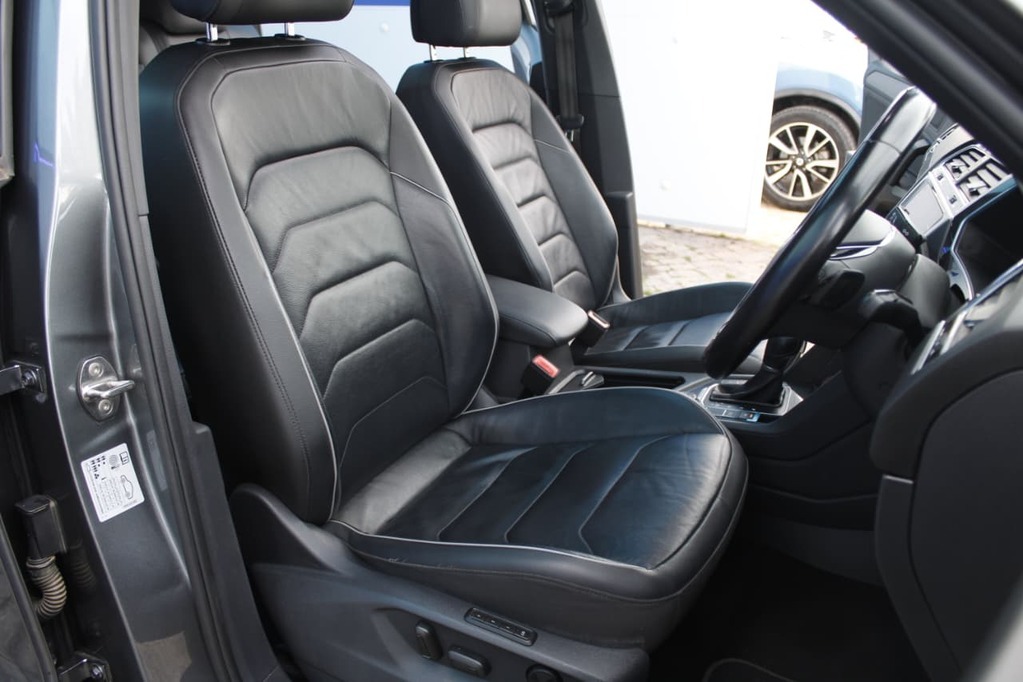 2019 VOLKSWAGEN TIGUAN, Grey, 99000Kms, Automatic, SUV, Petrol, R379 900, Wingfield Motors Kuilsriver