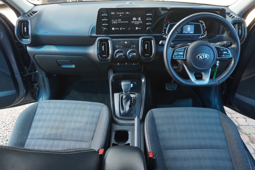 2021 KIA SONET, Grey, 47000Kms, Automatic, , Petrol, R219 900, Wingfield Motors Kuilsriver