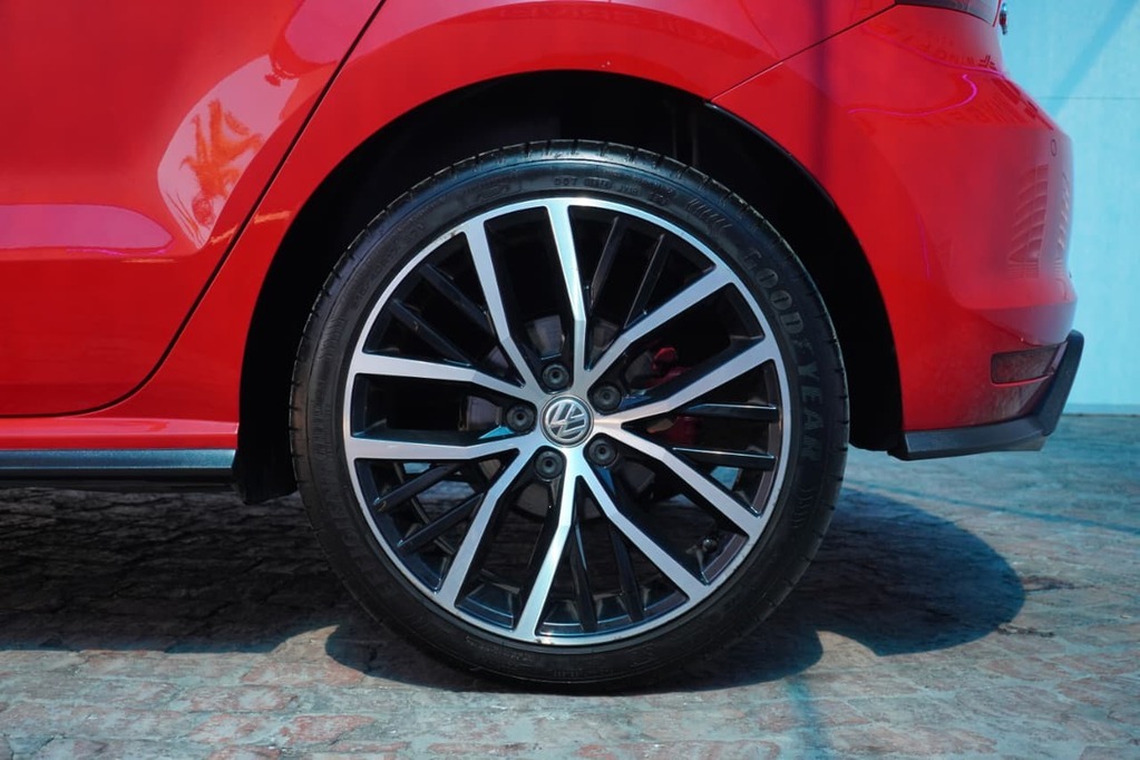 2018 VOLKSWAGEN POLO, Red, 168000Kms, Automatic, Hatchback, Petrol, R279 900, Wingfield Motors Kuilsriver