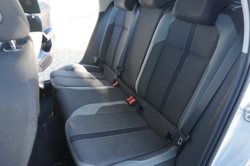2019 VOLKSWAGEN POLO, White, 149000Kms, Automatic, Hatchback, Petrol, R259 900, Wingfield Motors Kuilsriver