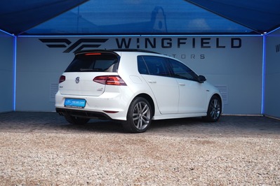 2017 VOLKSWAGEN GOLF 7, White, 186000Kms, Manual, Hatchback, Petrol, R209 900, Wingfield Motors Kuilsriver