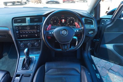 2019 VOLKSWAGEN GOLF 7, Grey, 143500Kms, Automatic, Hatchback, Petrol, R299 900, Wingfield Motors Kuilsriver
