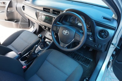 2023 TOYOTA COROLLA QUEST, Silver, 56500Kms, Manual, Sedan, Petrol, R199 900, Wingfield Motors Kuilsriver