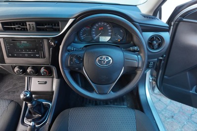 2023 TOYOTA COROLLA QUEST, Silver, 56500Kms, Manual, Sedan, Petrol, R199 900, Wingfield Motors Kuilsriver