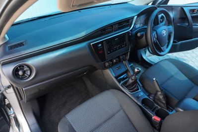 2023 TOYOTA COROLLA QUEST, Silver, 56500Kms, Manual, Sedan, Petrol, R199 900, Wingfield Motors Kuilsriver