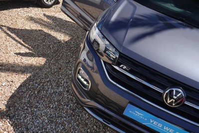 2023 VOLKSWAGEN T-CROSS, Blue metallic, 31000Kms, Automatic, , Petrol, R319 900, Wingfield Motors Kuilsriver