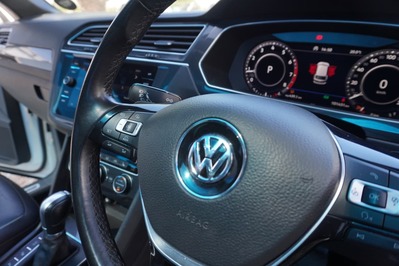 2018 VOLKSWAGEN TIGUAN, White, 102000Kms, Automatic, SUV, Petrol, R349 900, Wingfield Motors Kuilsriver