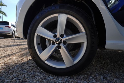2024 VOLKSWAGEN POLO VIVO, White, 31000Kms, Manual, Hatchback, Petrol, R239 900, Wingfield Motors Kuilsriver