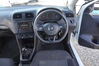 2024 VOLKSWAGEN POLO VIVO, White, 31000Kms, Manual, Hatchback, Petrol, R239 900, Wingfield Motors Kuilsriver
