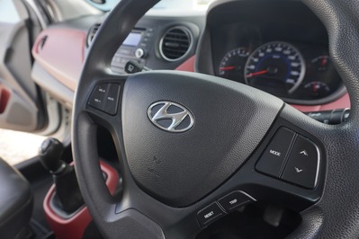 2014 HYUNDAI i10, White, 154828Kms, Manual, Hatchback, Petrol, R114 900, Wingfield Motors Kuilsriver