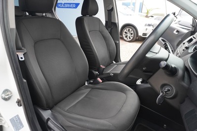 2017 HYUNDAI i10, White, 151720Kms, Manual, Hatchback, Petrol, R134 900, Wingfield Motors Kuilsriver