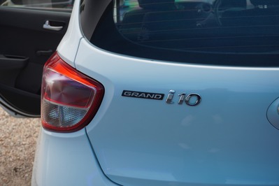 2017 HYUNDAI i10, White, 151720Kms, Manual, Hatchback, Petrol, R134 900, Wingfield Motors Kuilsriver