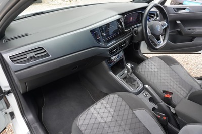 2025 VOLKSWAGEN POLO, White, 25548Kms, Automatic, Hatchback, Petrol, R429 900, Wingfield Motors Kuilsriver
