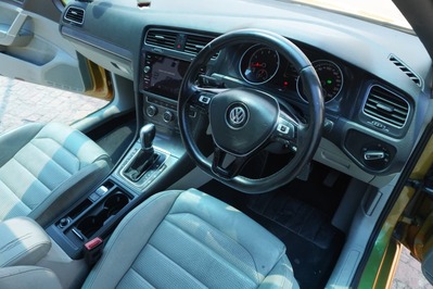 2019 VOLKSWAGEN GOLF 7, Gold, 97000Kms, Automatic, Hatchback, Petrol, R299 900, Wingfield Motors Kuilsriver
