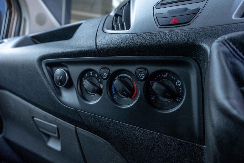 FORD TRANSIT TRANSIT CUSTOM 2.2TDCi AMBIENTE LWB 92KW F/C P/V - 18
