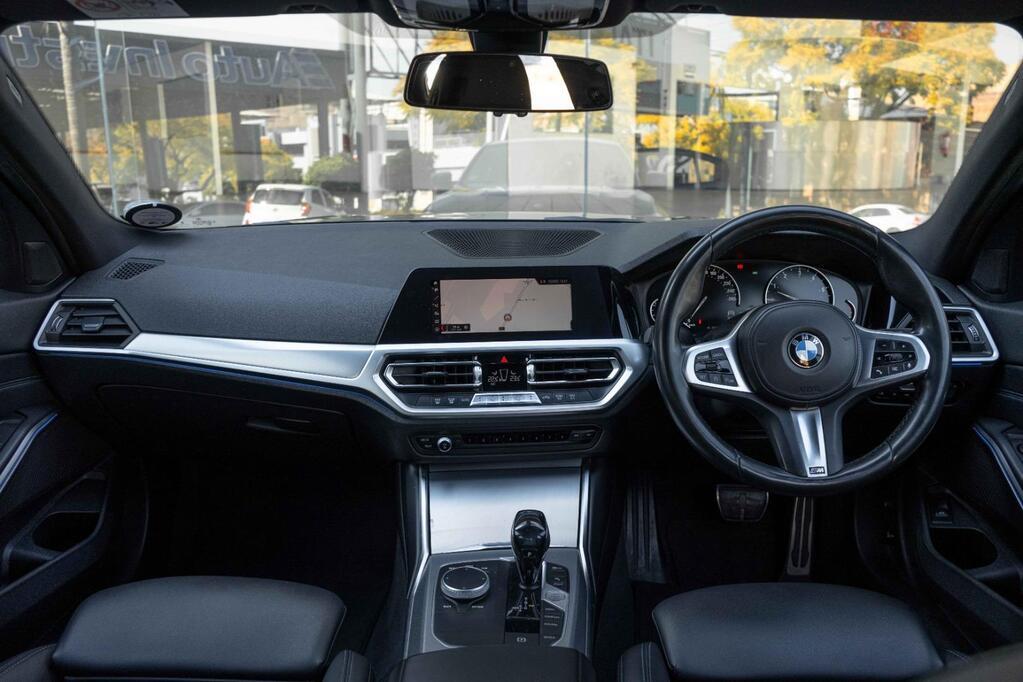 BMW 3 SERIES 320i M SPORT A/T (G20)