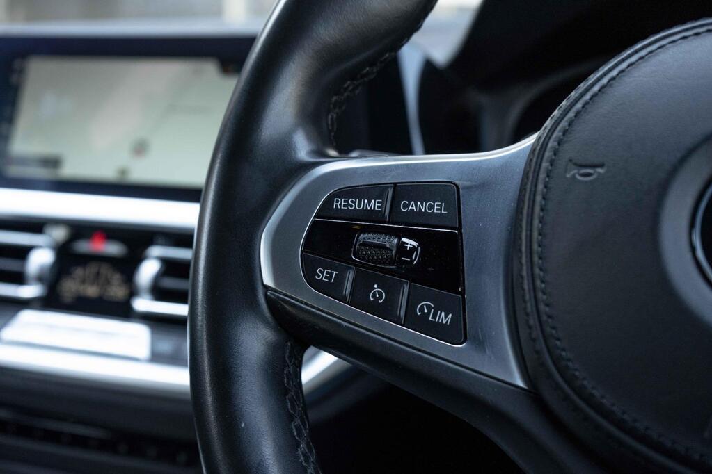BMW 3 SERIES 320i M SPORT A/T (G20)