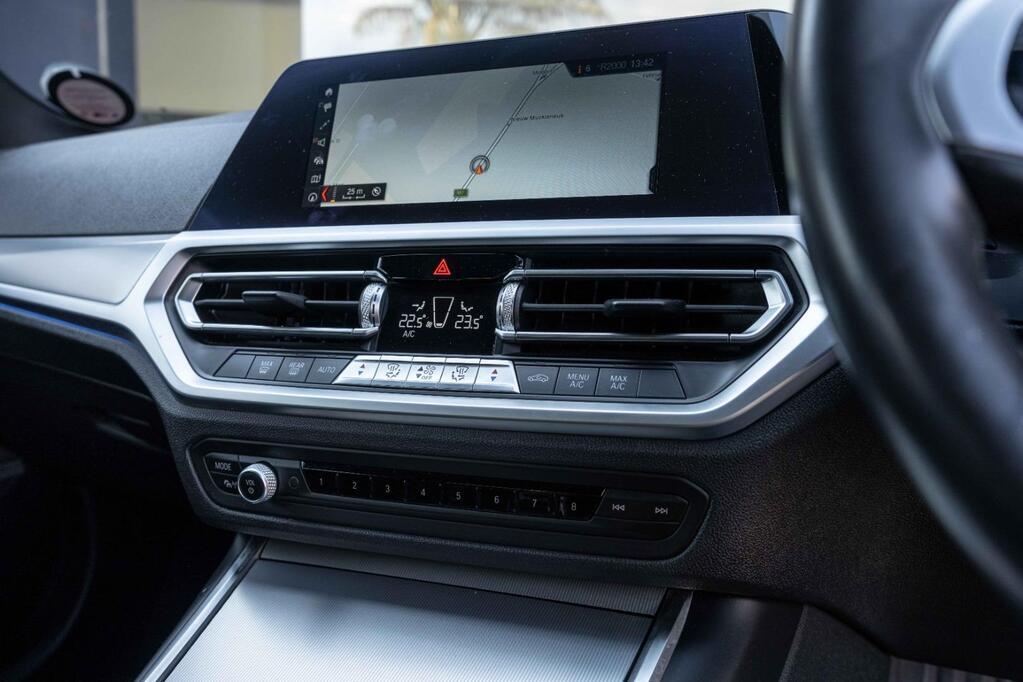 BMW 3 SERIES 320i M SPORT A/T (G20)