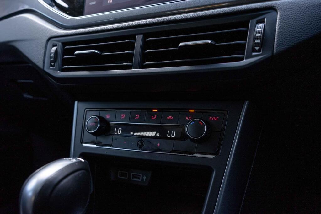 VOLKSWAGEN POLO POLO 1.0 TSI HIGHLINE DSG (85KW)