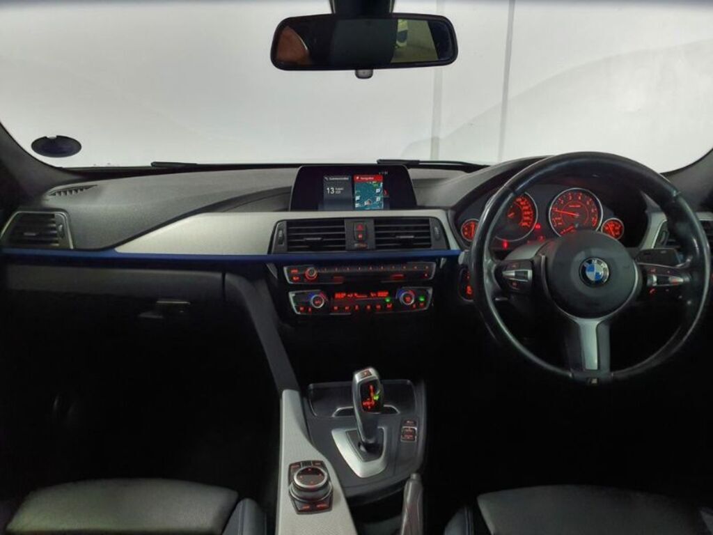 BMW 3 SERIES 320i M SPORT A/T (F30) - 7
