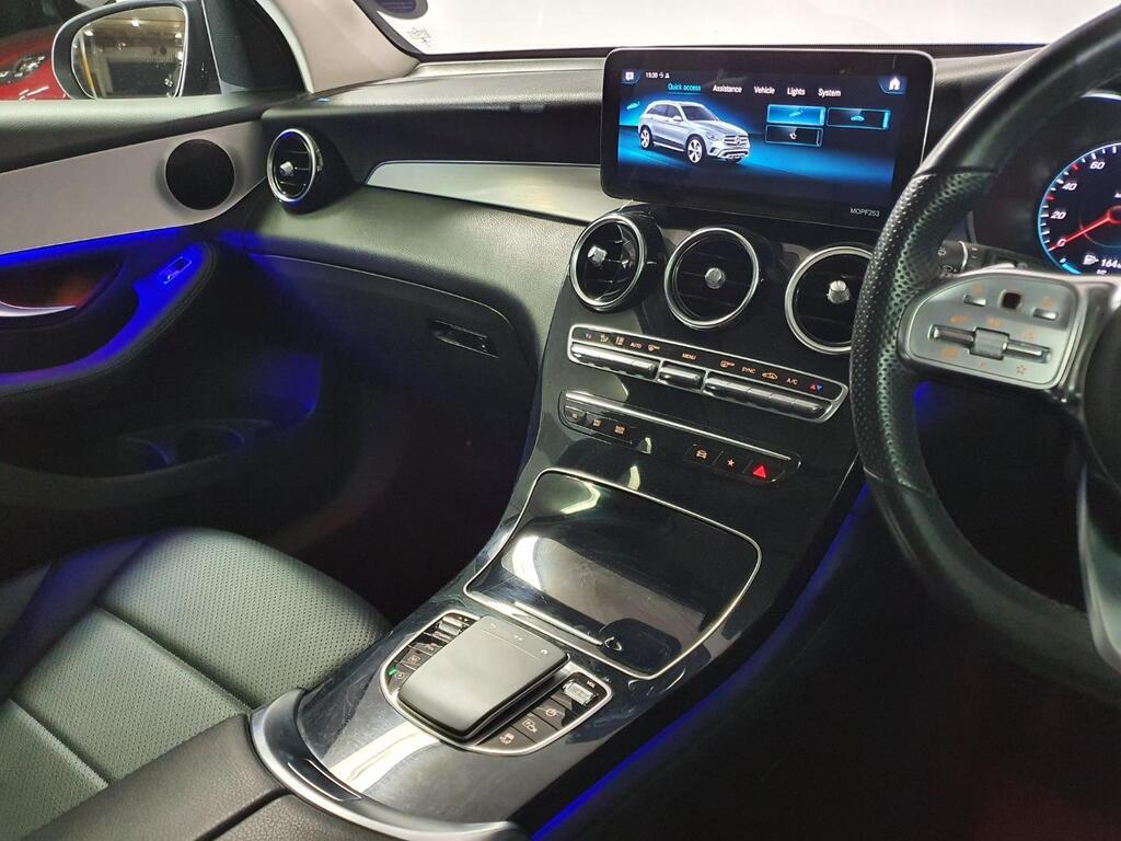 MERCEDES-BENZ GLC GLC 300d 4MATIC - 9