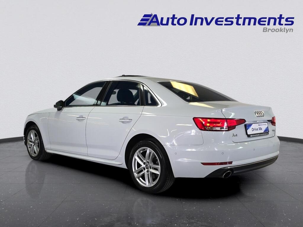 AUDI A4 A4 2.0T FSI DESIGN STRONIC (B9)