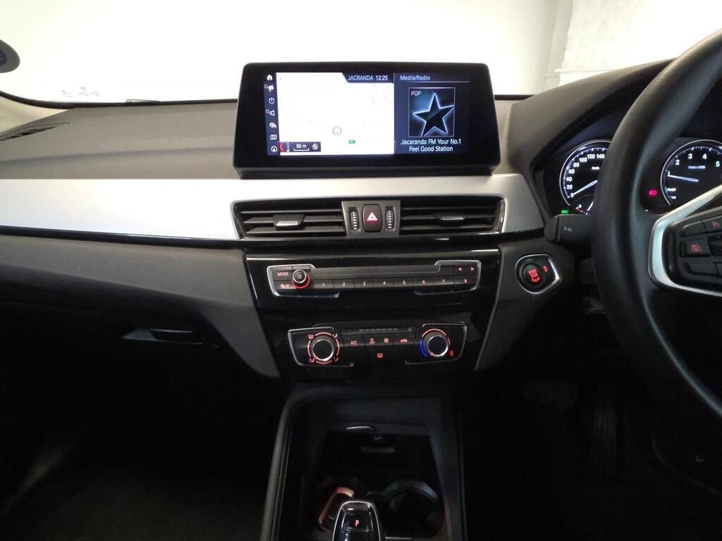 BMW X1 X1 sDRIVE18i A/T (F48) - 9