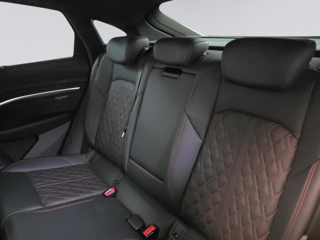 AUDI E-TRON e-TRON S SPORTBACK - 7