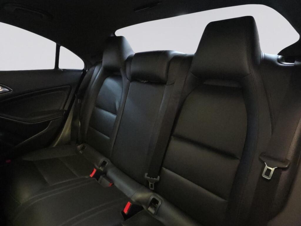 MERCEDES-BENZ CLA CLA200 A/T - 7