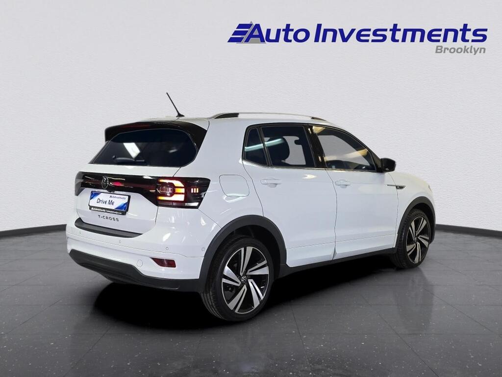 VOLKSWAGEN T-CROSS                                  T-CROSS 1.5 TSI R-LINE DSG