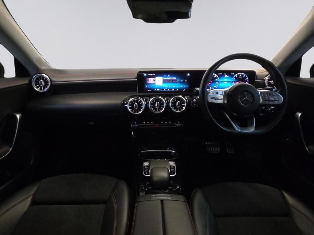 MERCEDES-BENZ CLA CLA200 A/T - 5