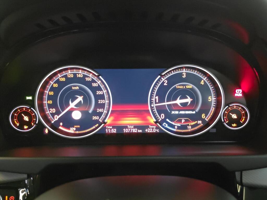 BMW X6 X6 M50d (F16)