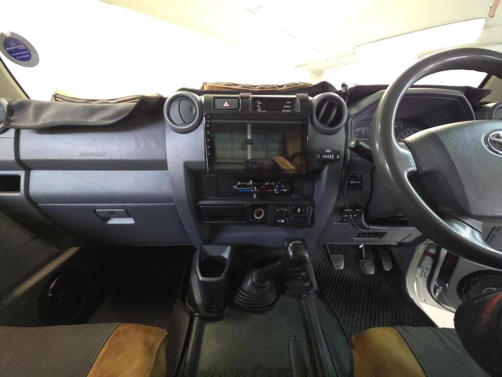 TOYOTA LAND CRUISER 79 LAND CRUISER 79 4.5D P/U S/C - 9