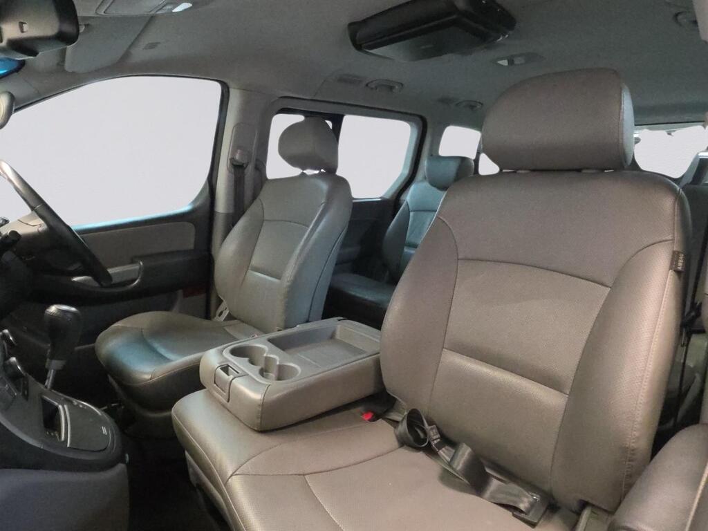 HYUNDAI H-1 H-1 2.5 CRDI A/T/ 2.5 ELITE A/T - 5