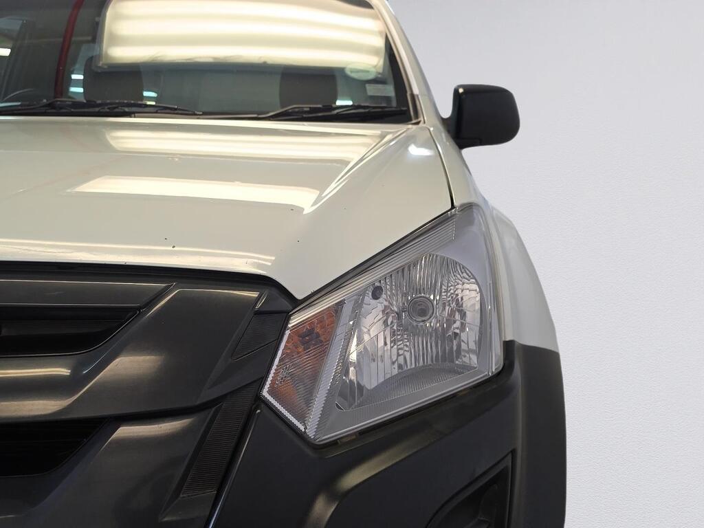 ISUZU D-MAX D-MAX 250C FLEETSIDE S/C P/U - 11