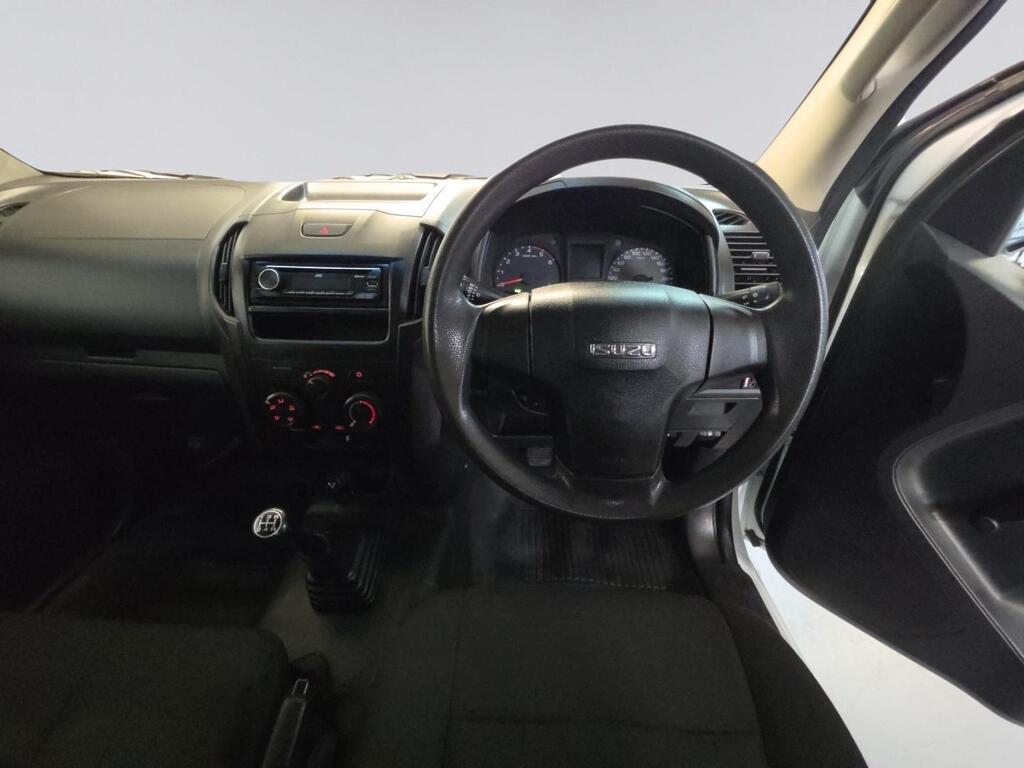 ISUZU D-MAX D-MAX 250C FLEETSIDE S/C P/U - 12