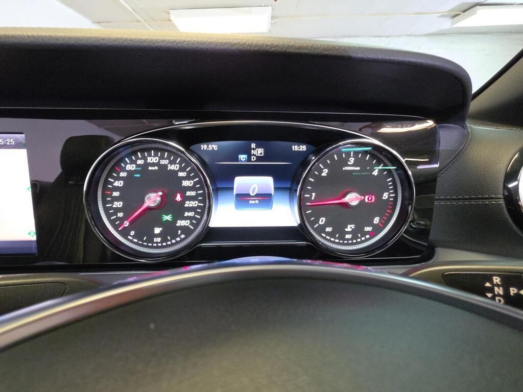 MERCEDES-BENZ E CLASS CABRIOLET E 220d CABRIOLET - 17