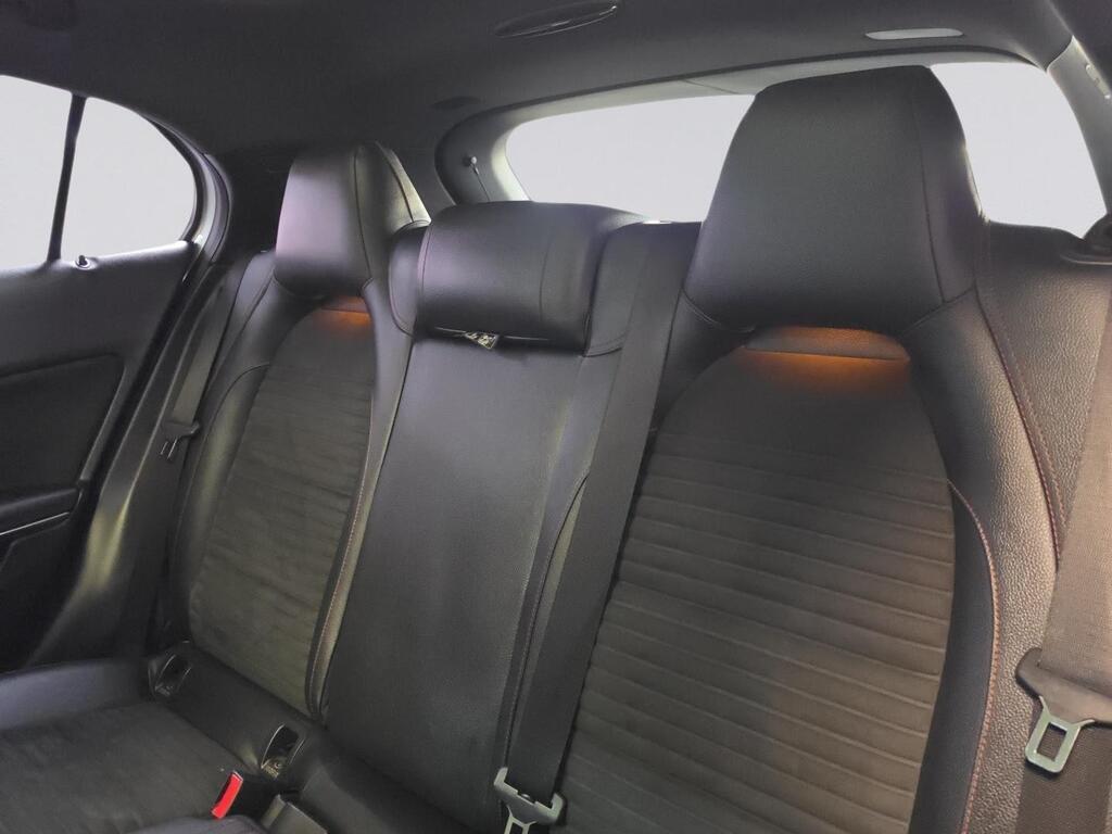 MERCEDES-BENZ GLA GLA 200 A/T - 14