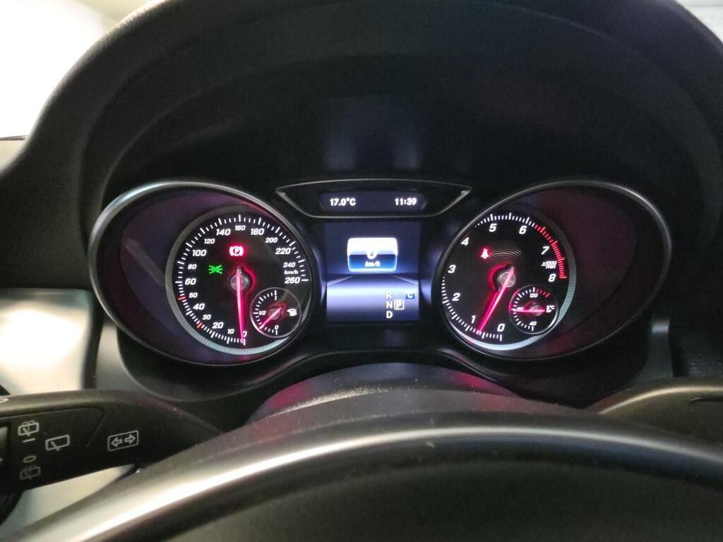 MERCEDES-BENZ GLA GLA 200 A/T - 17