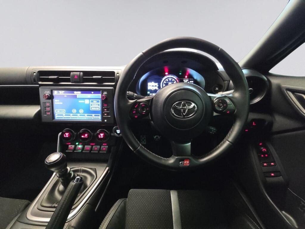 TOYOTA 86 GR86 2.4 - 15
