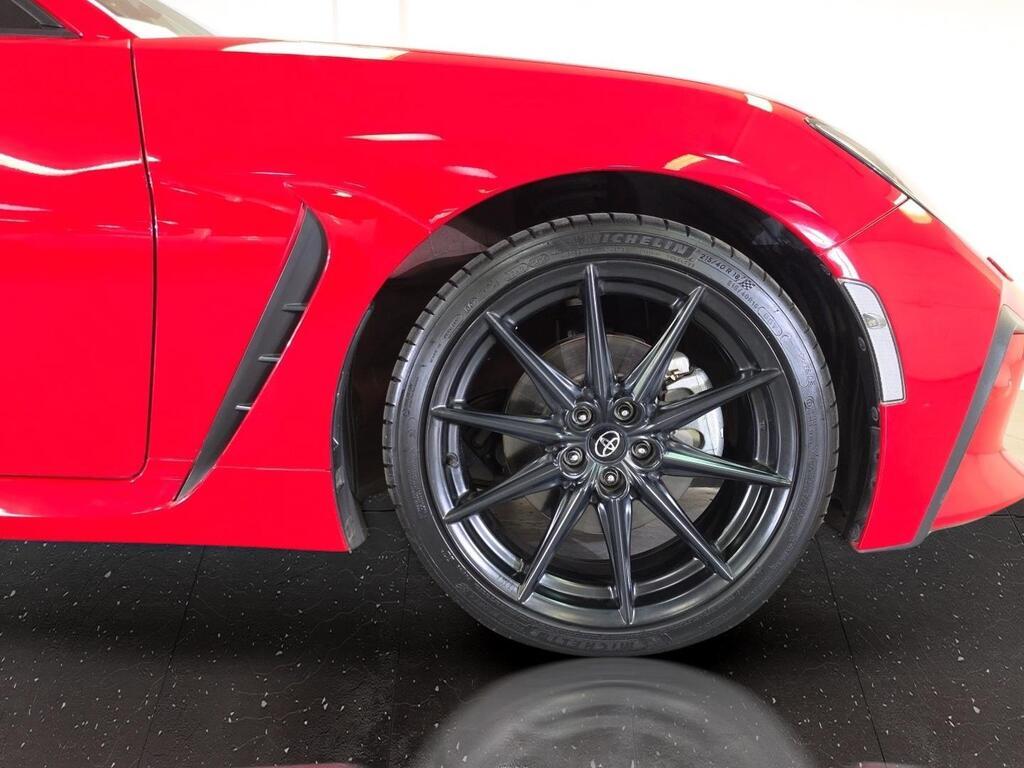 TOYOTA 86 GR86 2.4 - 9
